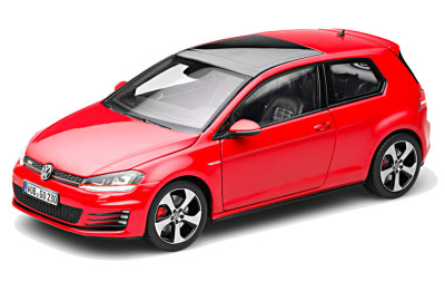 Модель автомобиля Volkswagen Golf 7 GTI, Tornado Red, Scale 1:18