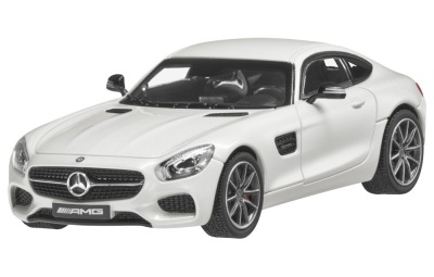 Модель автомобиля Mercedes-AMG GT S, Diamond White, 1:43 Scale