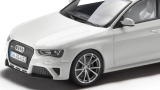 Модель Audi RS 4 Avant, Ibis white, 2013, Scale 1 43, артикул 5011214213