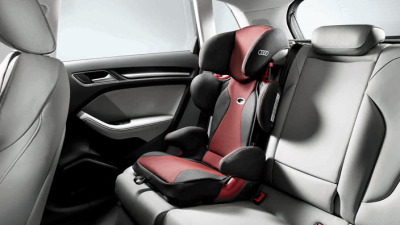 Автомобильное детское кресло Audi youngster plus child seat, misano red/black