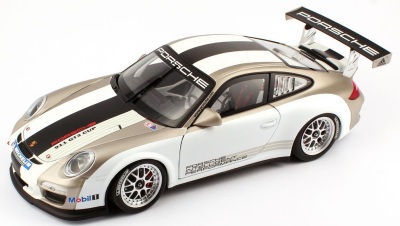 Модель автомобиля Porsche 911 GT3 Cup 1:18