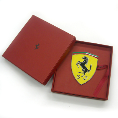 Пресс-папье Ferrari shield paperweight