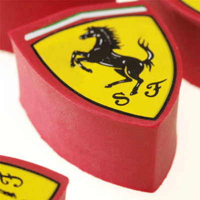 Набор из 8 стерок в коробке Ferrari Box of 8 shield eraser