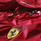 Мужская легкая непромокаемая куртка Scuderia Ferrari Men’s rain jacket Red, артикул 270011771R