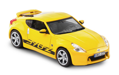 Модель автомобиля Nissan 370Z Limited Edition, Yellow
