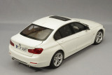 Модель автомобиля BMW 3 Series Saloon White, Scale 1:18, артикул 80432212866