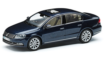 Модель автомобиля Volkswagen Passat Saloon, Scale 1:43, Blue
