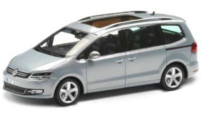 Модель автомобиля Volkswagen Sharan, Scale 1:43, Grey