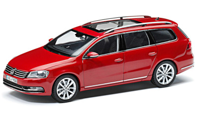 Модель автомобиля Volkswagen Passat Estate, Scale 1:43, Red