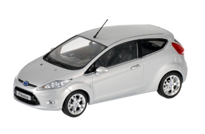 Модель автомобиля Ford Fiesta, Sacale 1:43, Silver