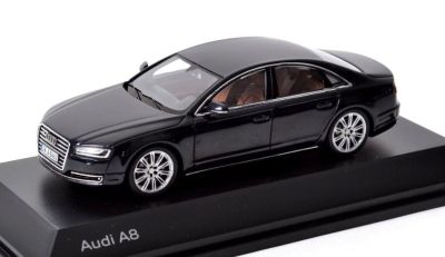 Модель автомобиля Audi A8 MJ, Scale 1:43, Moonlight Blue