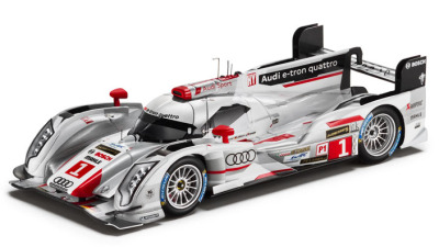Модель автомобиля Audi R18 e-tron quattro Le Mans 2013, Start No.1, Scale 1:43