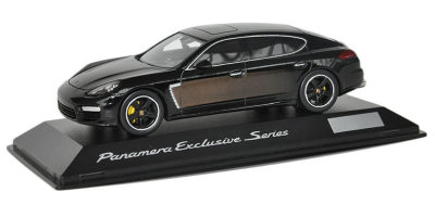 Модель автомобиля Porsche Panamera Exclusive Series, Scale 1:43, Chestnut Brown Metallic