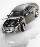 Модель Mercedes-Benz CLS-Class Saloon C218, Designo Mountain Grey Magno, 1:18 Scale, артикул B66961297