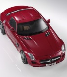 Модель Mercedes-Benz SLS AMG C197, AMG Le Mans Red, 1:43 Scale, артикул B66960025