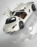 Модель Mercedes-Benz SLS AMG C197, Designo Mystic White 2 Bright, 1:12 Scale, артикул B66960046
