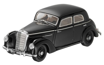 Модель Mercedes-Benz 220 W 187 (1951–1954), Black, 1:43 Scale