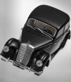 Модель Mercedes-Benz 220 W 187 (1951–1954), Black, 1:43 Scale, артикул B66040407