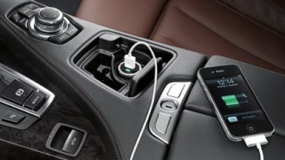 Зарядка для IPhone BMW