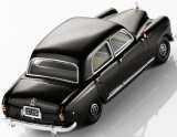 Модель автомобиля Mercedes 180 W 120 60 Jahre „Ponton-Mercedes“ 1953-1957, артикул B66041025