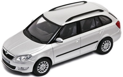 Модель автомобиля Skoda Model Fabia Combi (facelift) 1:43 brilliant silver