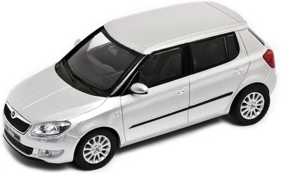 Модель автомобиля Skoda Model Fabia (facelift) – 1:43 brilliant silver