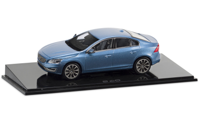 Модель автомобиля Volvo S60 1:43 Blue