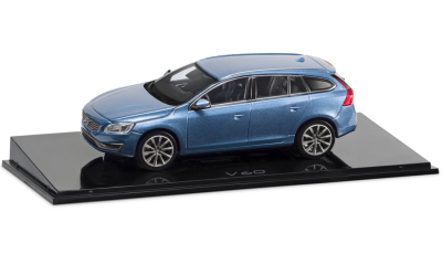 Модель автомобиля Volvo V60 1:43 Blue