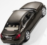 Модель автомобиля Mercedes C-Class Saloon Exclusive (W205), Scale 1:43, Citrine Brown, артикул B66960248