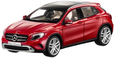 Модель автомобиля Mercedes GLA-Klasse Red 1/43