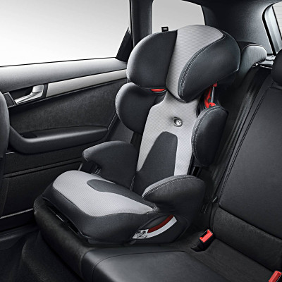 Автомобильное детское кресло Audi Youngster Plus Child Seat, Titanium Grey/Black, 2016