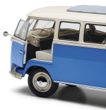Модель автомобиля Volkswagen T1 Samba Van (1962), Scale 1:18, Blue/Cream, артикул 231099302LRD