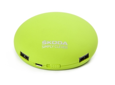 Портативный аккумулятор-зарядное устройство Skoda Portable Recharger, Green