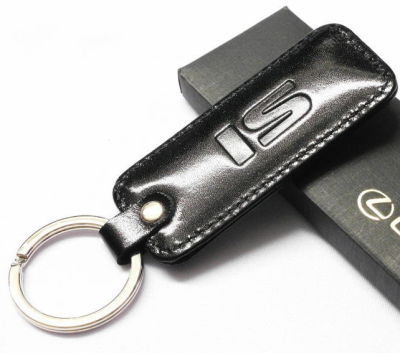 Кожаный брелок для ключей Lexus IS