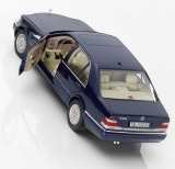 Модель Mercedes-Benz S 500 L, V140, 1994-1998, Azurite Blue, 1:18 Scale, артикул B66040632