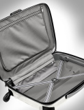 Чемодан Mercedes-Benz Firelite Spinner 69 Suitcase, Diamond White, артикул B66953139