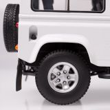 Модель автомобиля Land Rover Defender 90, Scale 1:18, White, артикул LBDC536WTW