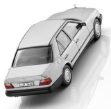 Модель Mercedes-Benz 300 E 4MATIC, W124, 1985-1993, Scale 1:43, Silver-coloured, артикул B66041036