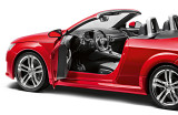 Модель автомобиля Audi TT Roadster, Tango Red, Scale 1:18, артикул 5011400525