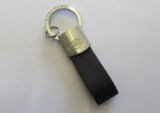 Кожаный брелок для ключей Land Rover Leather Loop Keyring, Black, артикул LBGF803BLA/01
