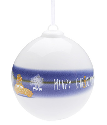 Фарфоровый елочный шар с изображением Volkswagen Beetle Merry Christmas