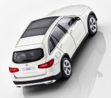 Модель Mercedes-Benz GLC, Designo Diamond White Bright, 1:43 Scale, артикул B66963102