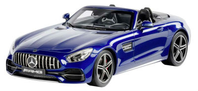 Модель Mercedes-AMG GT C, Roadster, Brilliant Blue