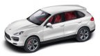 Модель автомобиля Porsche Cayenne Turbo S, White 1:43