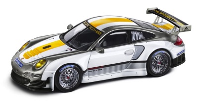 Модель автомобиля Porsche 911 GT3 RSR 2012, 1:43