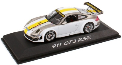 Модель автомобиля Porsche 911 GT3 RSR 2014