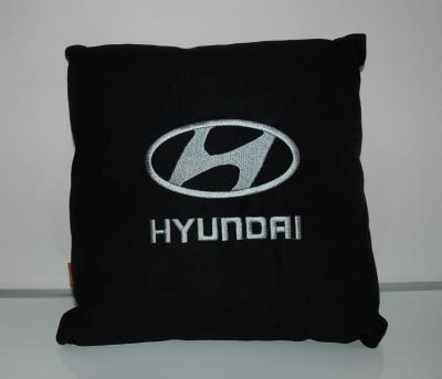 Подушка Hyundai черная