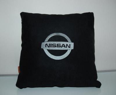 Подушка Nissan черная
