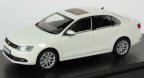 Модель автомобиля Volkswagen Jetta, Scale 1:43, White