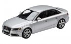 Модель автомобиля Audi A4 1:43 ice silver, Scale 1 43